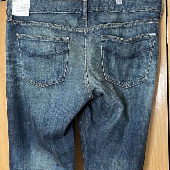 GAP Sexy Boot Jeans in Dirty Wash NWT 31/12 - Picture 9 of 13